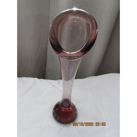 Jack in the Pulpit purple glass vase flowers floral controlled bubbles - Picture 1 of 4